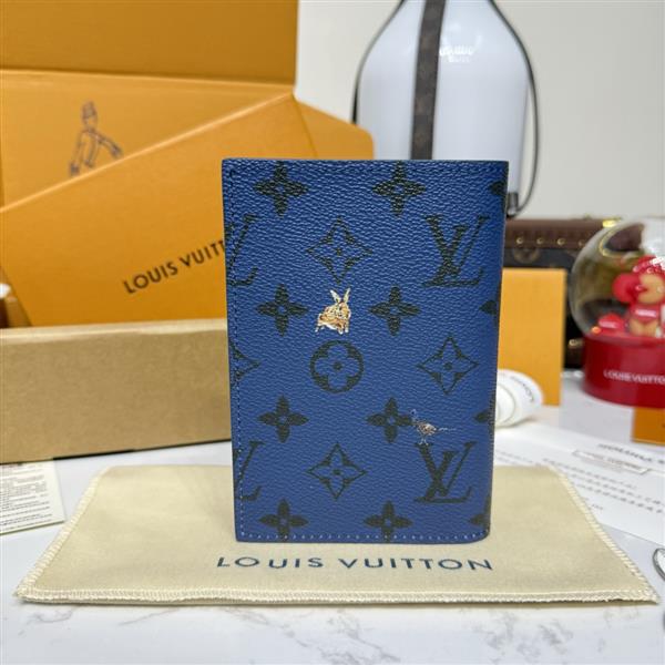 2026122105458361 270